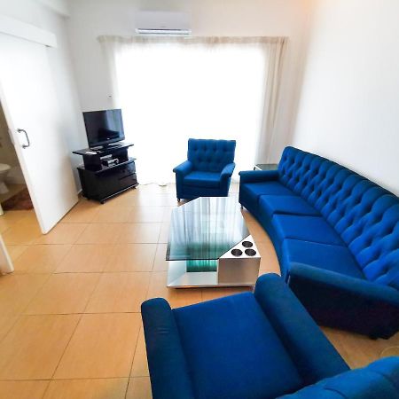 Off Course Seaview Apartment Ларнака Екстер'єр фото